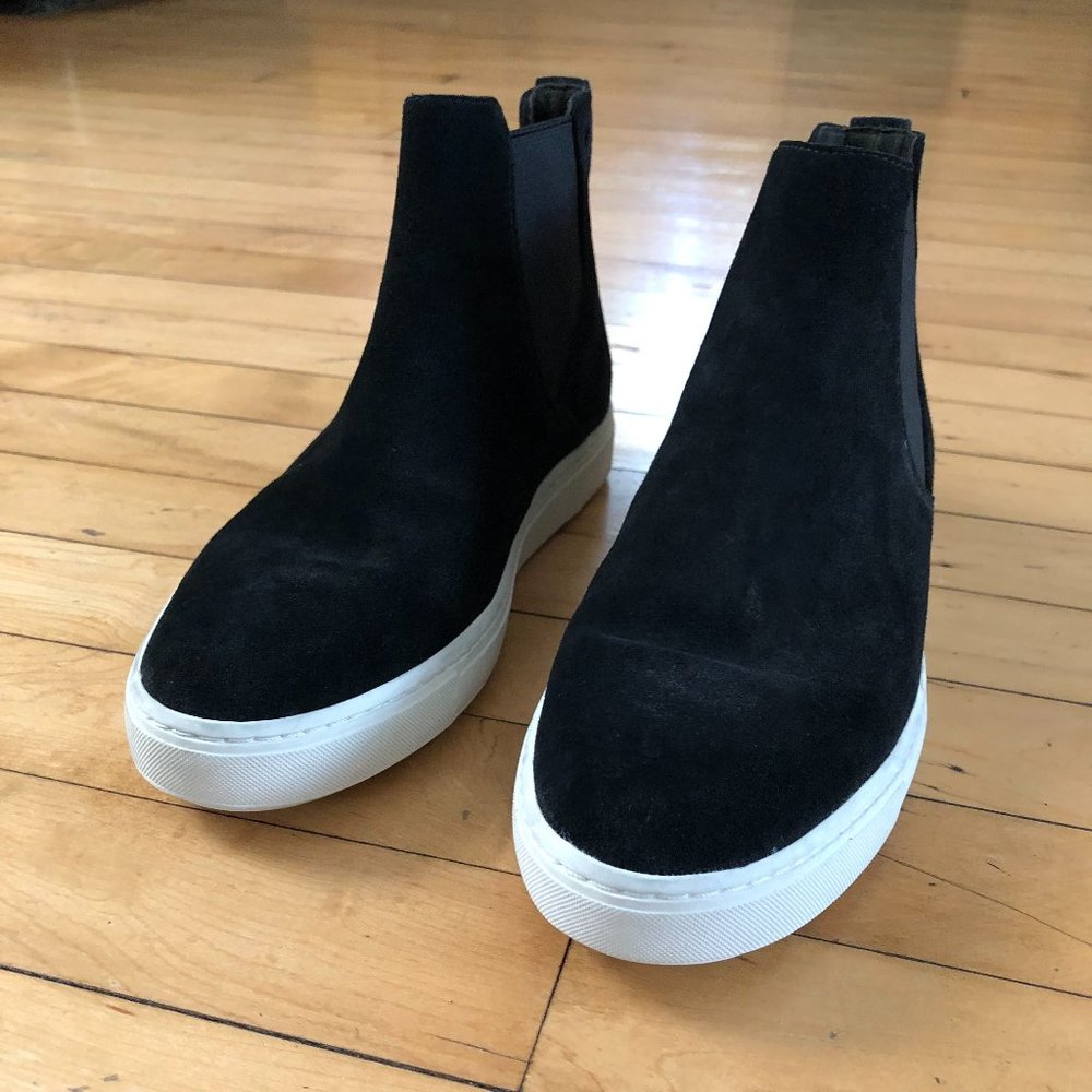 Vince Newlyn High Top Sneaker 7.5 Like New!